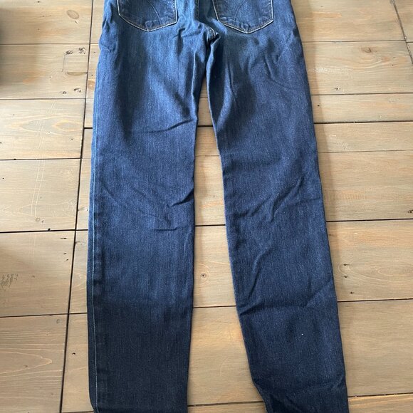 Classic Denim Blue. "Joes Jeans" Cut off bottom - Picture 6 of 7